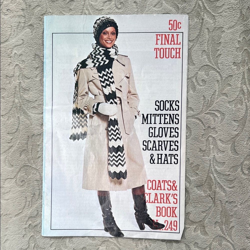 Coats & Clarks "Final Touch" knitting and crochet pattern book - Vintage
